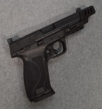 Smith & Wesson
M & P 10MM
10MM Auto