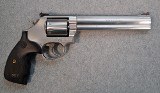 Smith and Wesson ~ 686-6 ~ .357 Magnum - Image 1 of 2