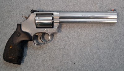 Smith and Wesson ~ 686-6 ~ .357 Magnum - Image 1 of 2