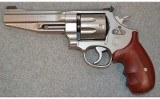 Smith & Wesson ~ Model 627-5 Performance Center ~ .357 Magnum - Image 2 of 2