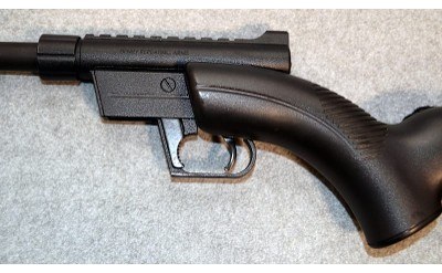 Henry ~ HOO2B ~ .22 LR - Image 4 of 12