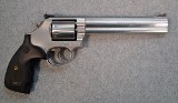 Smith and Wesson ~ 686-6 ~ .357 Magnum - Image 1 of 2