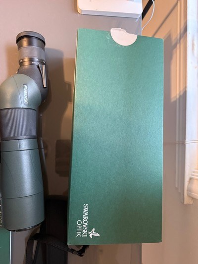 Swarovski HD 20X60X65 spotting scope never used in the field