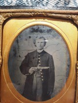 sixth plate tintype of armed Yank - 3 of 3