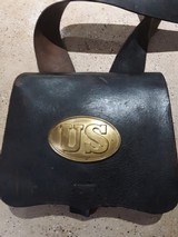 Original Civil War cartridge box, sling, and plates with soldiers name. - 3 of 12