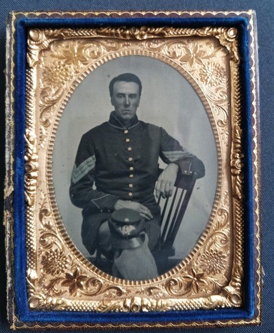 Large quarter plate tintype Civil War sergeant - Image 3 of 4