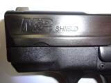 Smith & Wesson M&P 9 Shield No Safety
- 3 of 4