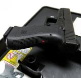 Glock Model 22 .40 Cal. Auto Pistol w/ Laser Sights & Orig Box - 4 of 5