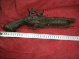 Flintlock early gun as you see on the picture, real wood and cast iron - 1 of 5