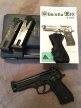 Beretta 96FS Brigadier
- 3 of 5