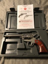 Like New Ruger Vaquero Bright Stainless 5.5” .45LC - 1 of 15