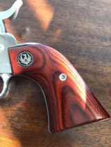 Like New Ruger Vaquero Bright Stainless 5.5” .45LC - 9 of 15