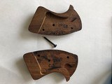 Original Walnut Checkered Grips short frame Colt Detective Special - Cobra Agent - .38 Spl - 3 of 11