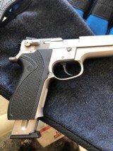 Smith & Wesson Model 5906 9mm - 3 of 8