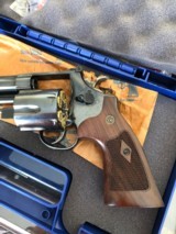 Smith & Wesson Classic Model 29 - .44 Magnum - 4” Never Fired w/Holster,Wood and Hogue Grips - Orig. Box and Box of Ammo. FREE SHIPPING - 1 of 13