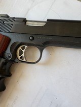 S&W1911 - 4.75” 1911 - Like New - Gunsmith inspected and with Edgar-Kress stamped 1944 leather shoulder rig - original and not repro - 2 mags. - Image 7 of 15