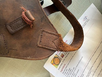 S&W1911 - 4.75” 1911 - Like New - Gunsmith inspected and with Edgar-Kress stamped 1944 leather shoulder rig - original and not repro - 2 mags. - Image 13 of 15