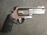 Smith & Wesson hand cannon in 500 S&W Magnum caliber,4