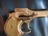 High Standard Gold Presentation Derringer,22 magnum,original box,& papers,2 shots,rare model ,nice wood grips !! - 3 of 12