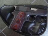Detonics Combat Master-Seattle,45acp,3 1/4 ,blued,custom Rosewood Detonics grips,original Detonics pouch,looks like new,awesome for conceal carry - 8 of 12