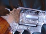 Smith & Wesson 57-2,41 magnum,6",master engraved by Clint Finley,Armoloy coated,Mason crest,1988,awesome one of a kind showpiece !! - 7 of 12
