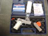 Colt Lightweight Defender,3