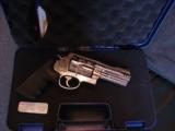 Smith & Wesson model 500,4",500 S&W magnum,fully deep engraved & fully polished by Flannery engraving,new in box,one of a kind work of art !! - 8 of 12