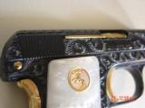 Colt 1908,25 cal,Vest Pocket,fully engraved by Flannery,refinished blue & gold,Pearlite grips,made 1908,a work of art !! - 4 of 15