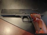 Beretta Model 89 Target,heavy barrel,removable weight,6