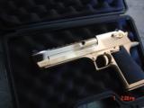 Magnum Research Desert Eagle 50AE,6