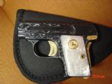 Colt 1908,25auto,Vest pocket,fully engraved by Flannery,reblued with 24K accents,made 1915,pearlite grips,a work of art,1 of a kind !! - 3 of 15