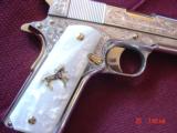 Colt Government 38 Super,master engraved by S.Leis,refinished nickel with 24K gold accents,Pearlite grips,2 grips,1 is gold plated,in case,awesome !! - 6 of 15