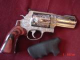 Smith & Wesson 500,4