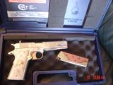 Colt Government 1911,series 80,Master Engraved & refinished in nickel & 24k gold,2 mags,never fired,awesome showpiece !! - 10 of 15