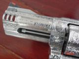 Smith & Wesson 500,4" fully engraved & polished by Flannery Engraving,Rosewood grips,awesome work of art Hand Cannon !! - 8 of 15