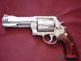 Smith & Wesson 460,5",fully engraved & polished by Flannery engraving,Rosewood grips,box & papers-awesome work of art !! - 2 of 15