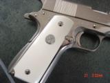 Colt Government 45acp,Fully refinished in bright & mat nickel,real ivory grips,holster,made in 1967,awesome showpiece - 4 of 15