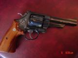 Smith & Wesson model 27,5",357 mag,50th Anniversary of the magnum,gold stamped,in wood fitted case,with brass plate,manual,& certificate-looks gr - 2 of 15