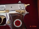 Browning Hi Power 40S&W,2nd Amendment commemorative,bright nickel & gold,engraved,never fired,in pres case,awesome !! - 4 of 15