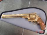 Dan Wesson 24K plated,factory engraved,#110 of 750,44 mag,2nd Amendment,awesome work of art !! - 1 of 15