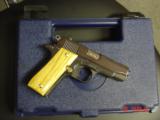 Colt
Government Model MKIV Series
US NAVY Commemorative,high gloss gold & blue,bamboo style grips,engraved #34,box & manual,awesome showpiece,& rare - 14 of 15