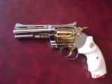 Colt Diamondback 38,4" fully refinished in bright nickel with 24K gold accents,made in 1968,bonded ivory grips,a real awesome showpiece !! - 1 of 15