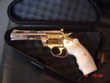 Colt Diamondback 38,4" fully refinished in bright nickel with 24K gold accents,made in 1968,bonded ivory grips,a real awesome showpiece !! - 12 of 15