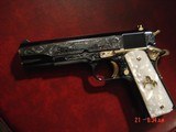 Colt Govt.1911,45acp,fully refinished & master engraved by S.Leis,bright blue & 24K gold,never fired,Pearlite grips,1 of a kind work of art !! - 6 of 15