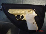 Walther PPK/S 22LR,Flannery Engraved & fully 24K Gold plated,custom & original grips,1 of a kind masterpiece !! - 2 of 15