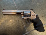 Smith & Wesson 686-6,engraved,NASCAR Edition,very rare,357 Mag,gold car & #30 inlays,model car,wood case,box, & manual etc. - 12 of 15