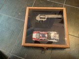 Smith & Wesson 686-6,engraved,NASCAR Edition,very rare,357 Mag,gold car & #30 inlays,model car,wood case,box, & manual etc. - 6 of 15