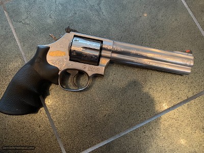 Smith & Wesson 686-6,engraved,NASCAR Edition,very rare,357 Mag,gold car & #30 inlays,model car,wood case,box, & manual etc.