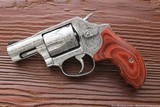 Smith & Wesson 60-14 Lady Smith 357 mag fully engraved by Flannery,Rosewood,box,papers, certificate,polished SS - 1 of 8