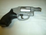 Smith & Wesson M642 - 4 of 6